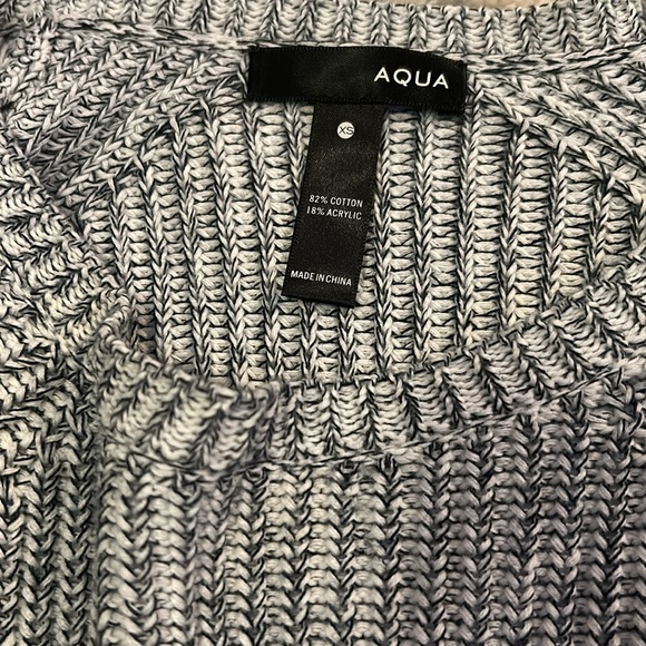 Aqua blue/white crop top sweater - Picture 2 of 2